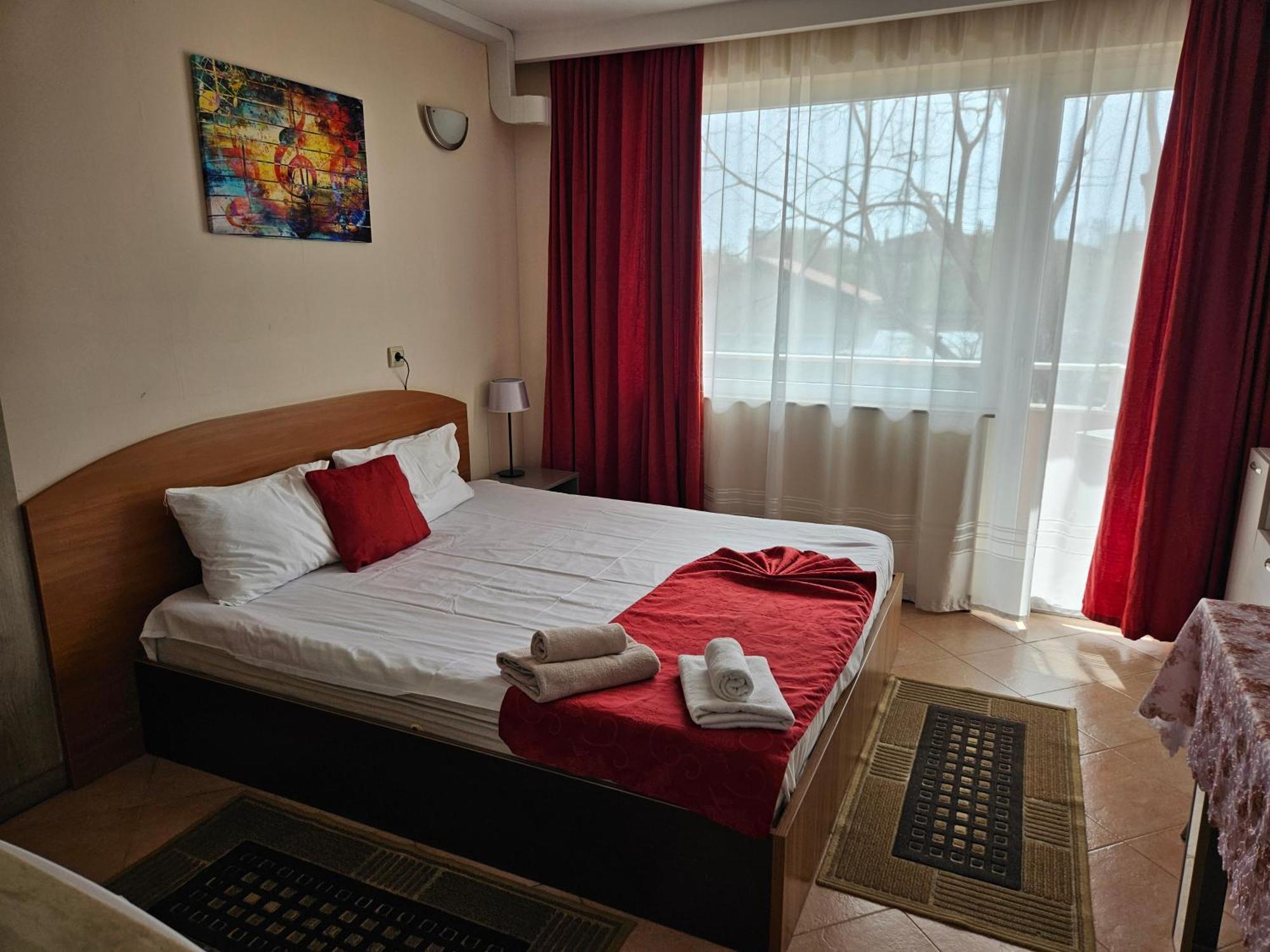 Paralax Hotel Varna Extérieur photo