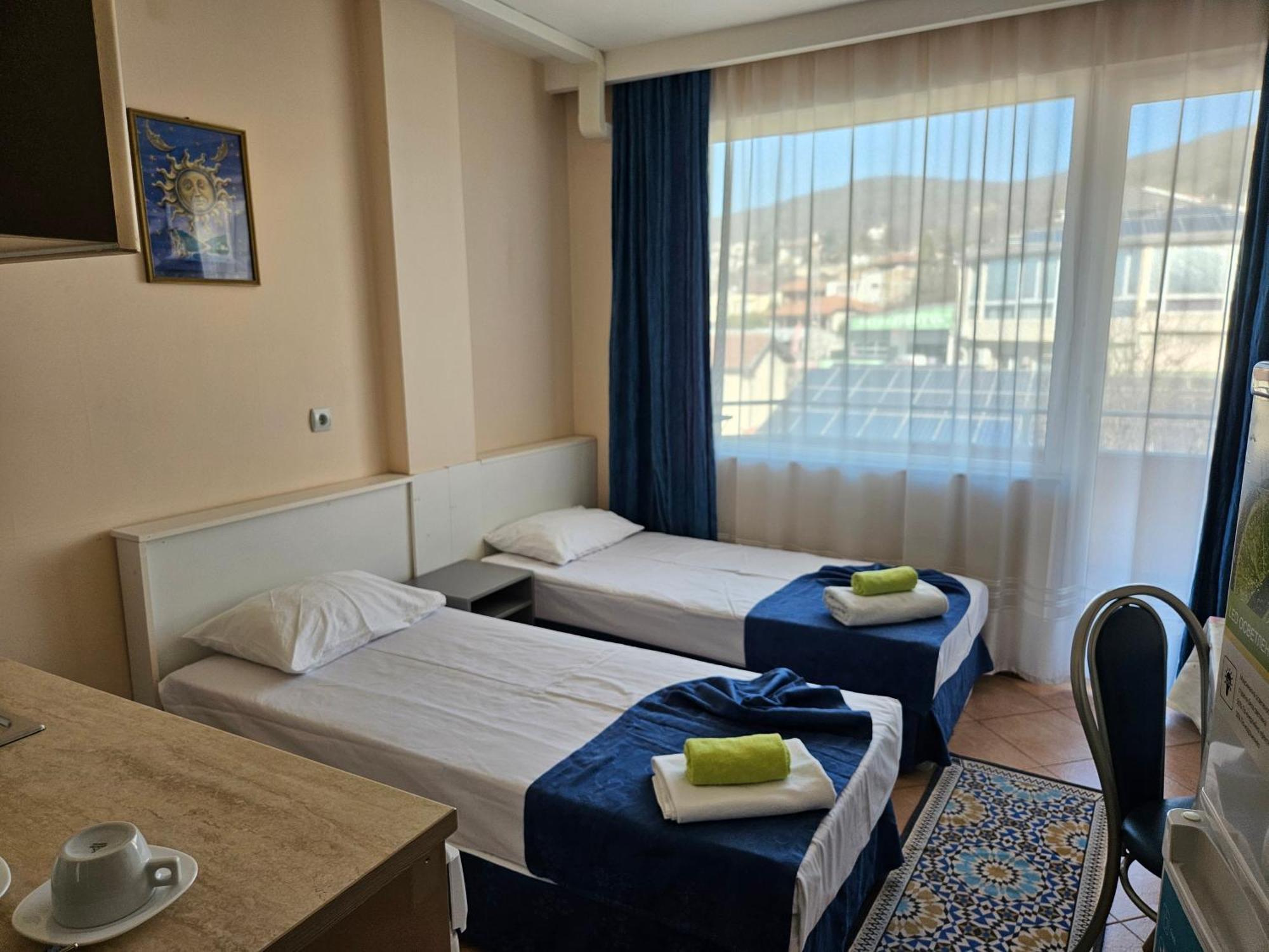 Paralax Hotel Varna Extérieur photo