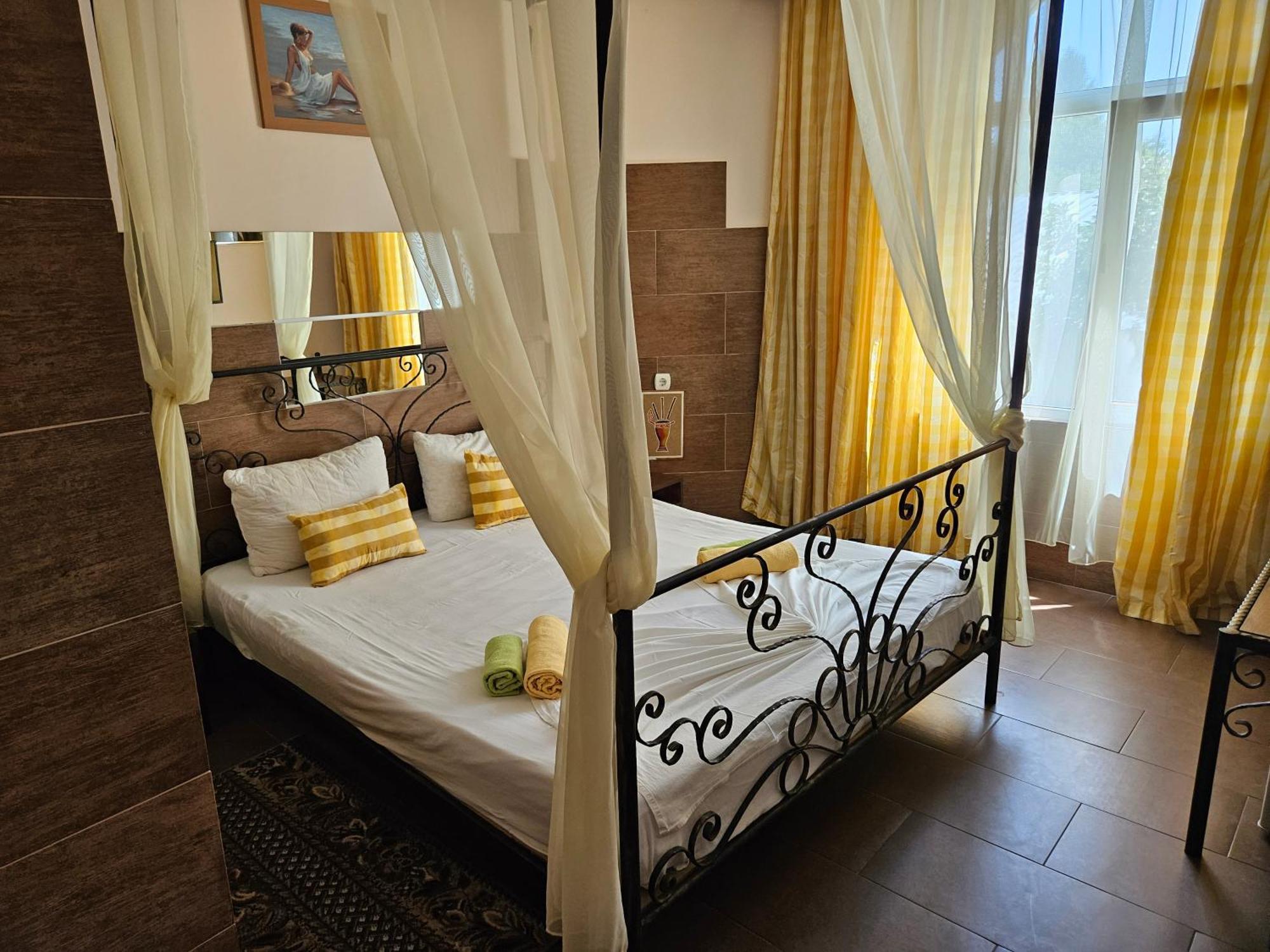 Paralax Hotel Varna Extérieur photo